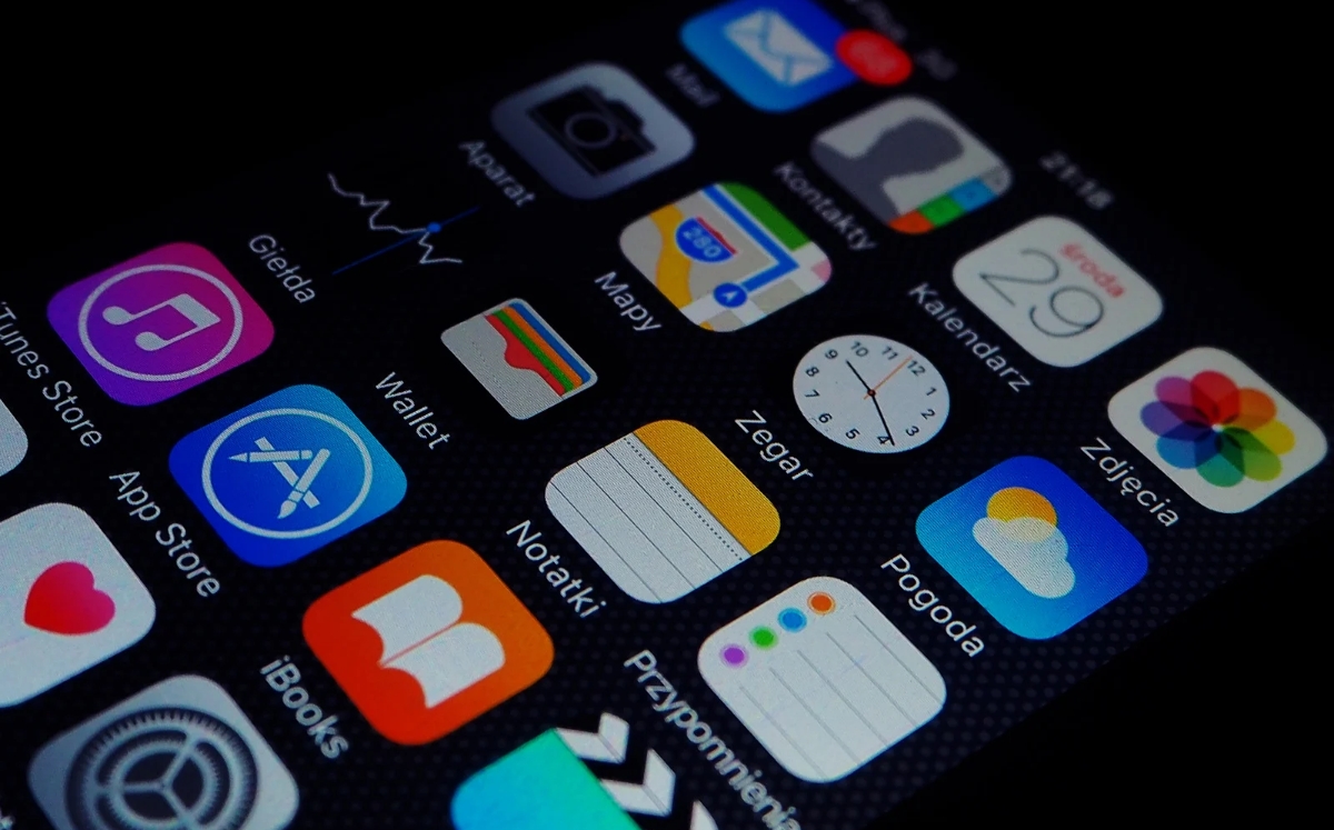 Así puedes poner tu nombre en la pantalla del iPhone (Foto: Canva)