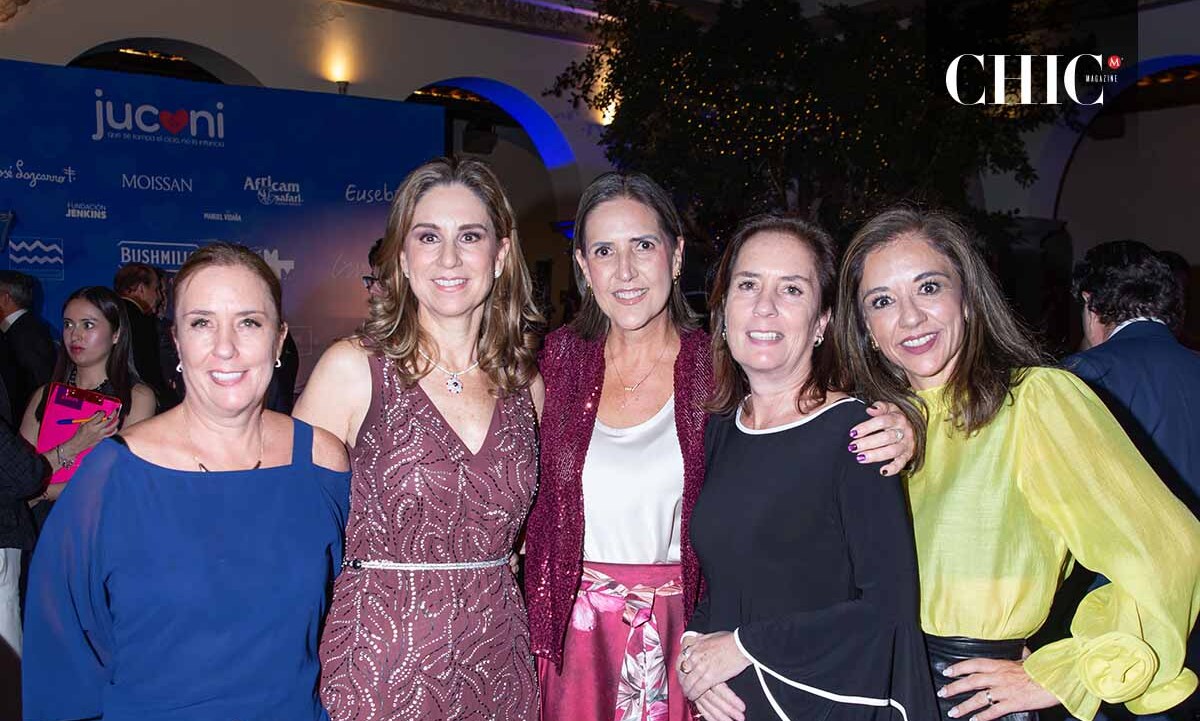 Martha Cazares, Vero Balcázar, Norma Porta López, Crispi Cazares y Carmen Mari Menéndez (Fotos: Hugo Zuviri)