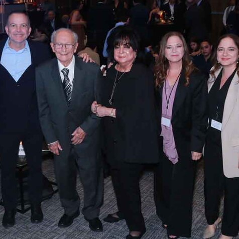 Alberto Assad, Daniel Assad, Nazario Assad, Emely Canavati de Assad, Karla Assad y Karina Assad / Fotos: Omar Valdez