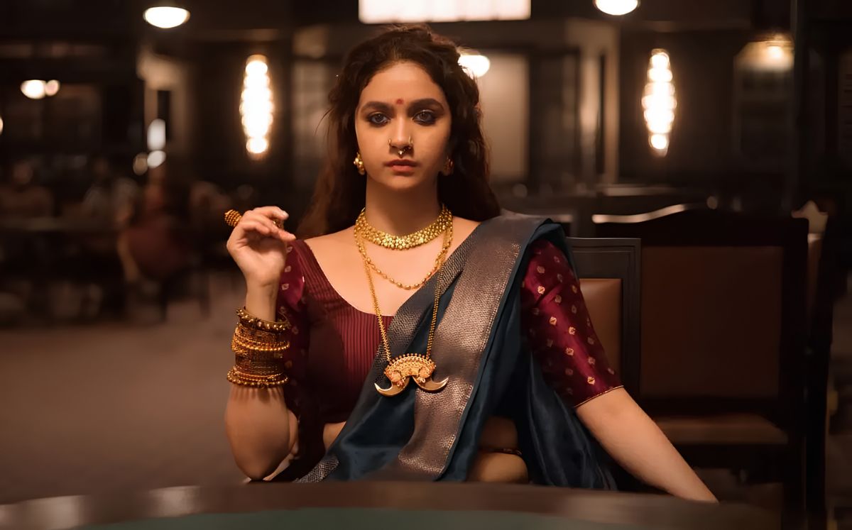 Keerthy Suresh como Bhavani (Foto: Netflix)