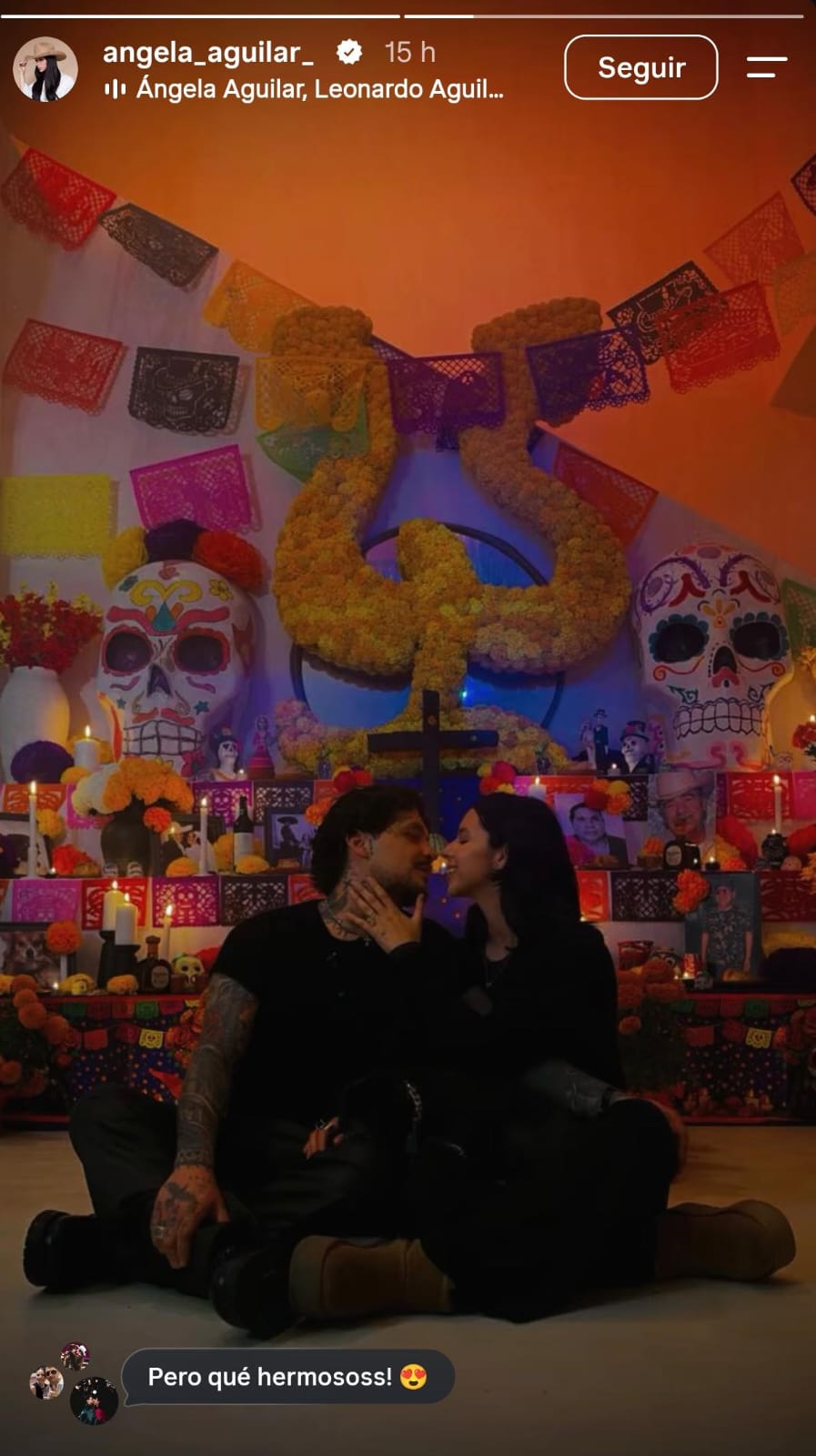 Ángela Aguilar y Christian Nodal dividen comentarios al mostrar su ofrenda de Día de Muertos (Foto: IG@angela_aguilar_)